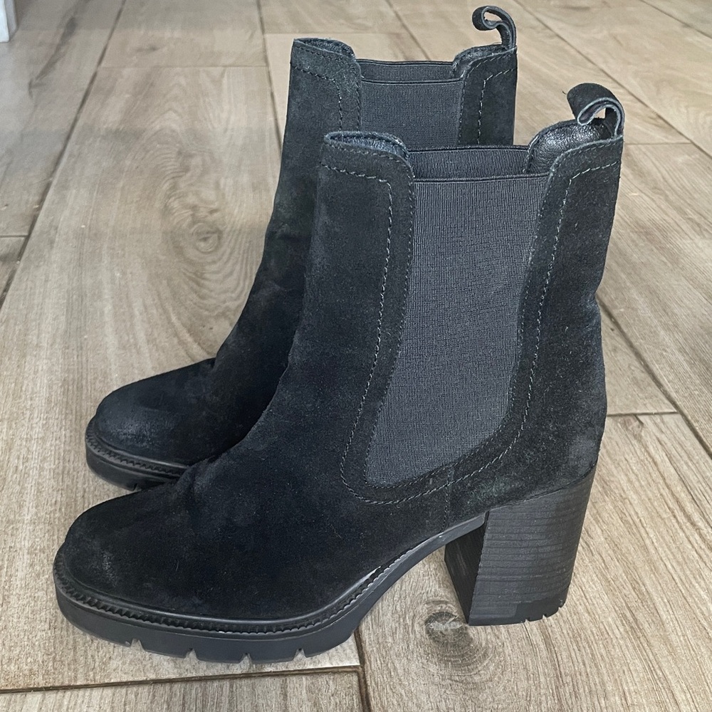 Vintage Foundry Black Suede Ankle  Boots